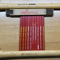 Manici martello + metro + matite