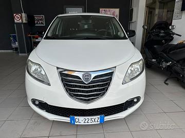Lancia Ypsilon 1.2 69 CV 5 porte S&S Platinum