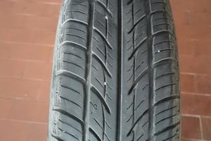 Cerchi e Gomme  Fiat  135/80 R13
