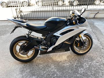 Yamaha r6 2011