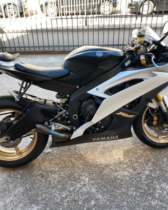 Yamaha r6 2011