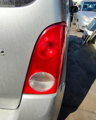 OPEL AGILA 2001 STOP POSTERIORE SX/DX