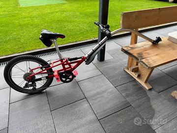 Tout Terrain Streamliner rosso con Bike-Kit