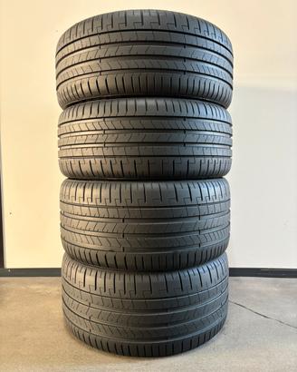 255/35R21 285/30R21 Pirelli P Zero