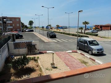 Appartamento vista mare vende