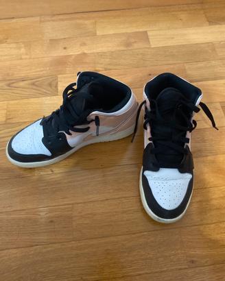 Air Jordan taglia 38