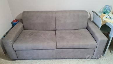 Divano letto matrimoniale 
