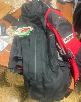 Giacca moto e pantaloni