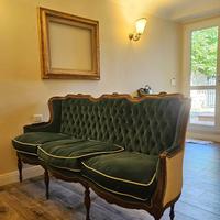 Divano stile Luigi XVI