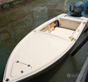 cofano mt del 2014 con motore yamaha 40/60