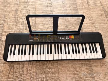 Yamaha PSR-F52