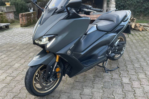 Yamaha TMax 560
