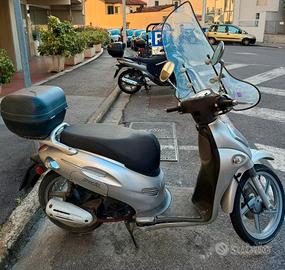 Scooter Kymko People 150