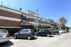 3 LOCALI A NAPOLI