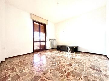 4 LOCALI A TORTONA