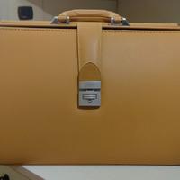 Borsa KANSAS in skay giallo ocra medico