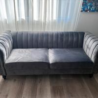 Divano 2 posti in stile Chesterfield