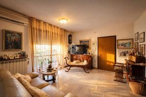 4 LOCALI A PONTEDERA