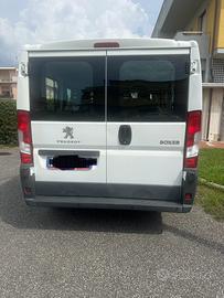 Furgone Boxer Peugeot 9 posti