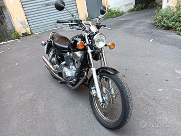 Yamaha XV250 Virago Nera