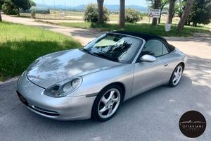 Porsche 911 996 Carrera 4
