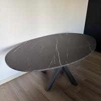 Tavolo design ovale nero in Fenix, nuovo 180cm