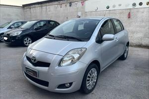Toyota Yaris 1.0 5 porte Lounge RESTAYLING Full da
