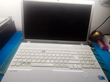 portatile Sony vaio modello PCG -71211 m