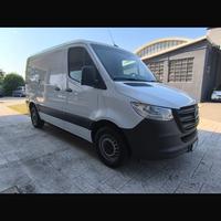 Mercedes-benz Sprinter F32/30 211 CDI FWD TN Furgo