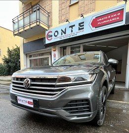VOLKSWAGEN TOUAREG V6 TDI 286CV SCR ATMOSPHERE !!!