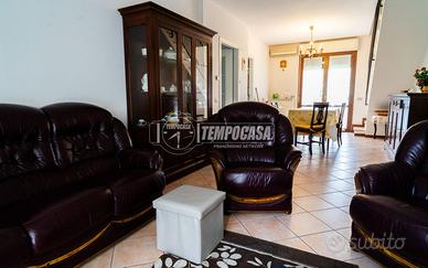 DUPLEX IN ZONA PALEOTTA/LIDO CON GARAGE