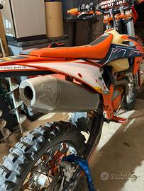 akrapovic completo
