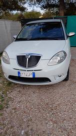 Lancia Y