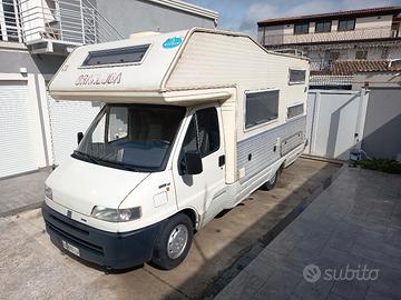 camper 6 posti porta moto