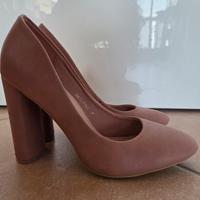 scarpe con tacco largo