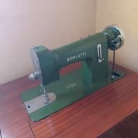 Macchina da cucire antica Borletti
