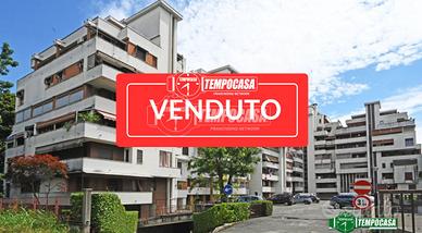 5 LOCALI IN VIA CARDUCCI