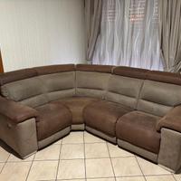 Divano angolare con sedute reclinabili