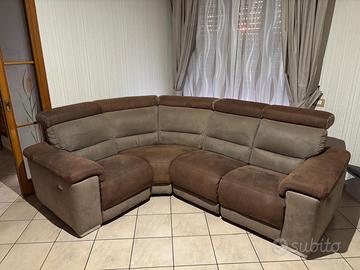 Divano angolare con sedute reclinabili