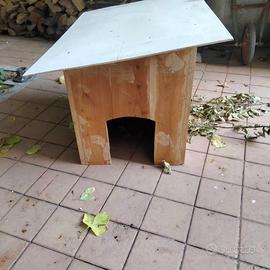 Cuccia artigianale in legno