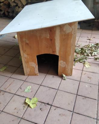 Cuccia artigianale in legno