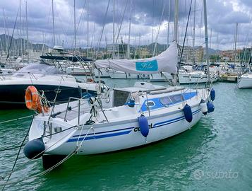 Barca a vela Comet 1050