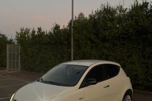 Lancia Ypsilon 0.9 Twinair Metano