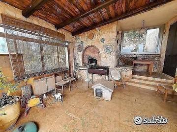 Villa panoramica in zona Spezzatarallo