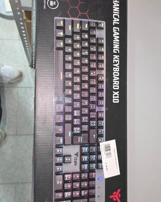 tastiera pc illuminata