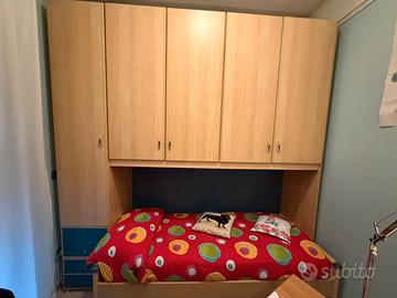 Armadio a ponte + libreria