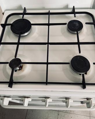 Cucina a gas  gpl  forno gpl