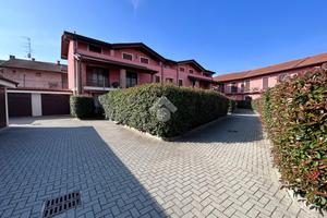 4 LOCALI A TRONZANO VERCELLESE