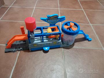 autolavaggio hot wheels 