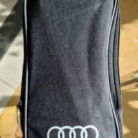 Borsa Audi porta olio per rabbocco